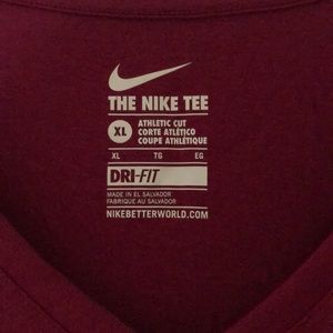 Nike dri-fit XL raspberry t-shirt